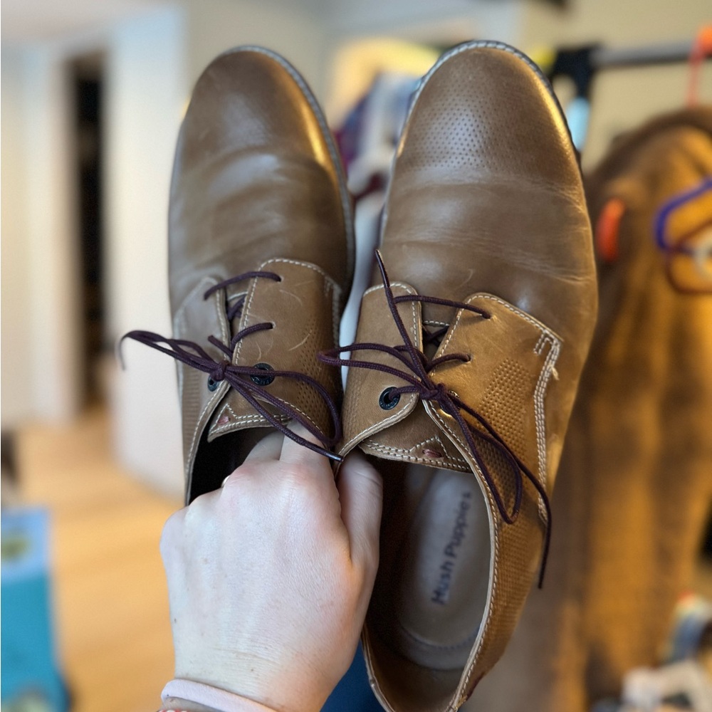 Hush Puppies Men's Tan Leather Oxfords